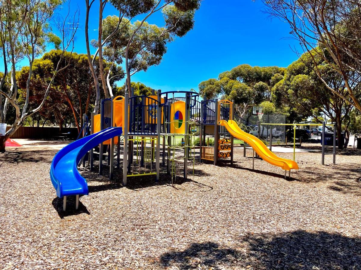 Big4 Port Willunga Tourist Park Hotel Aldinga Exterior photo
